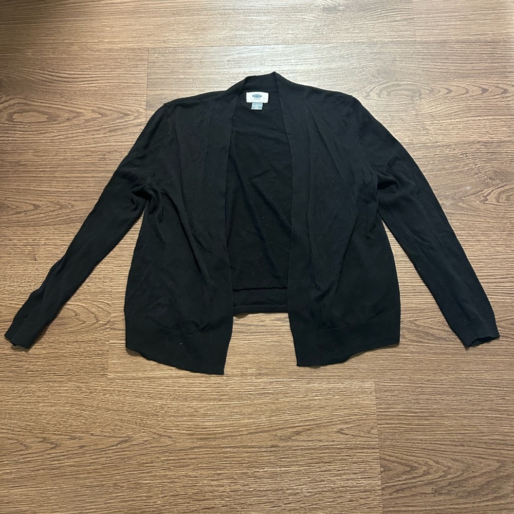 Black old navy cardigan